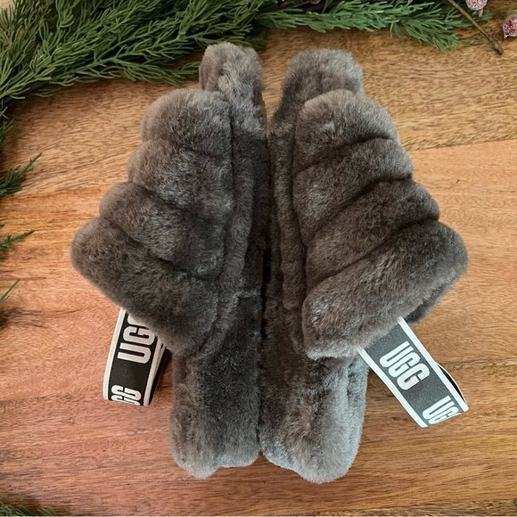 UGG CHARCOAL FLUFF YEAH SLIDE SHEEPSKIN SLIPPER SANDALS, WOMEN US Size 8 - Picture 7 of 16